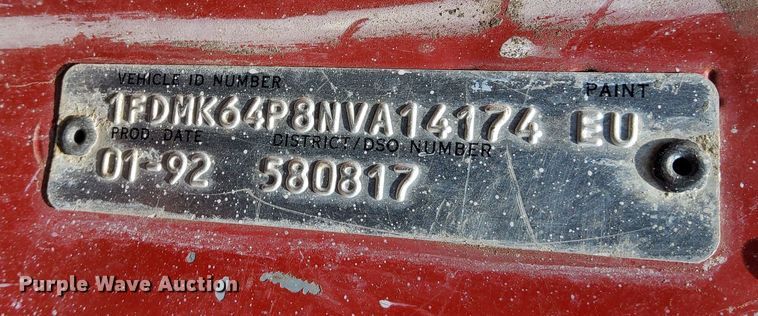 image for item LX9638 1992 Ford F600  flatbed truck