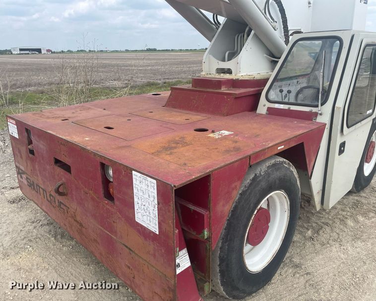 image for item LY9685 Shuttlelift 5540  crane