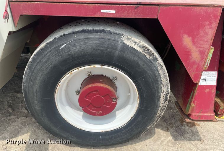 image for item LY9685 Shuttlelift 5540  crane