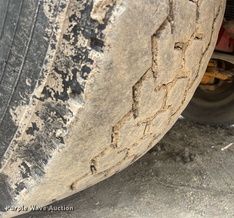 image for item LY9685 Shuttlelift 5540  crane