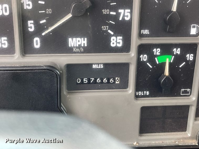 image for item LY9731 2001 International 2554  sewer jetter truck