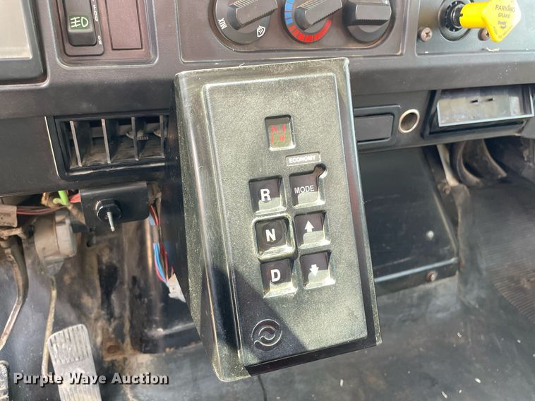 image for item LY9731 2001 International 2554  sewer jetter truck