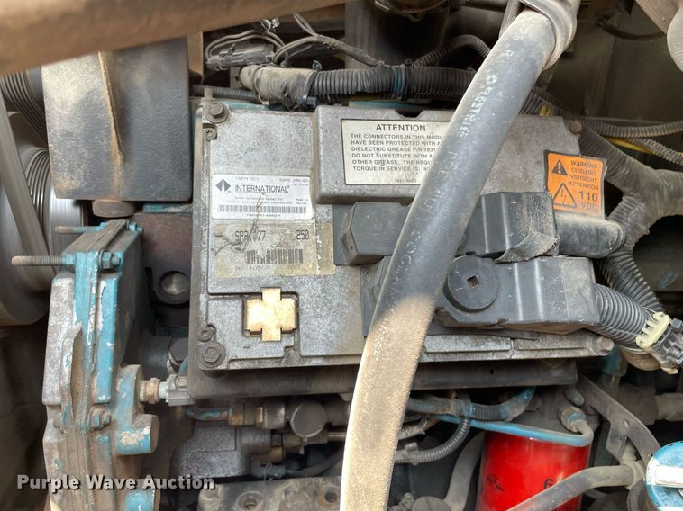 image for item LY9731 2001 International 2554  sewer jetter truck