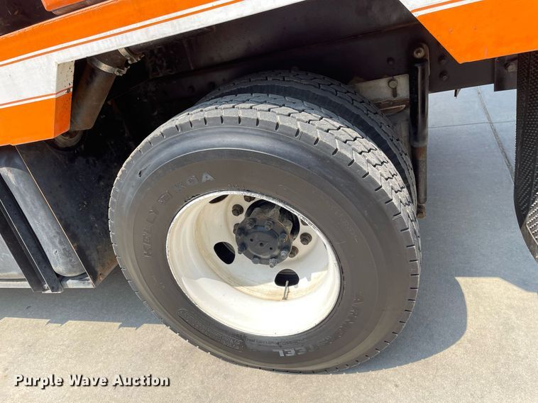 image for item LY9731 2001 International 2554  sewer jetter truck