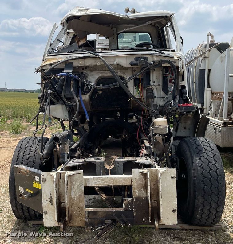 image for item LY9732 2007 Sterling LT9500  sewer jetter truck