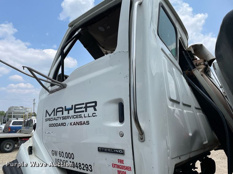 image for item LY9732 2007 Sterling LT9500  sewer jetter truck