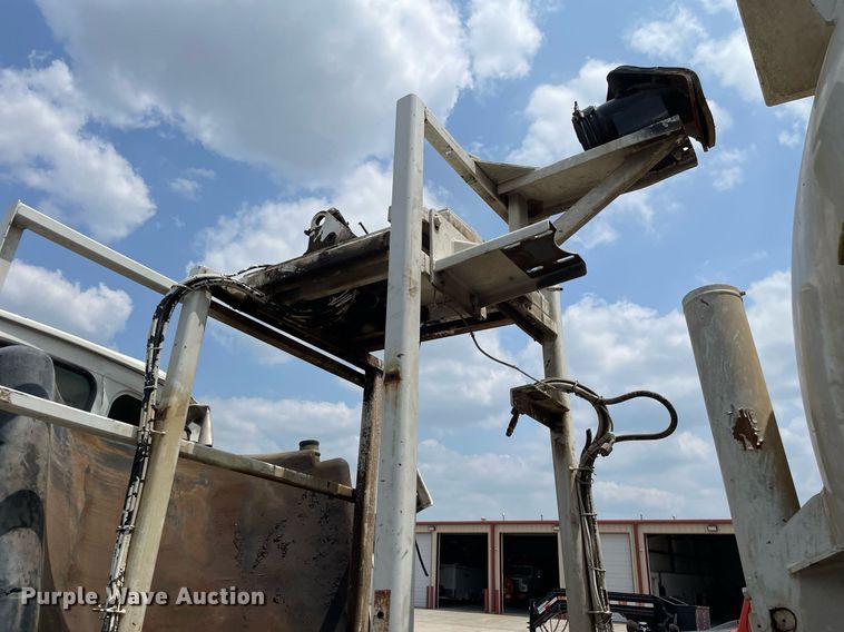 image for item LY9732 2007 Sterling LT9500  sewer jetter truck