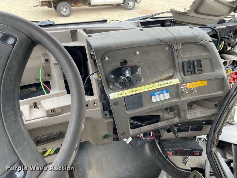 image for item LY9732 2007 Sterling LT9500  sewer jetter truck