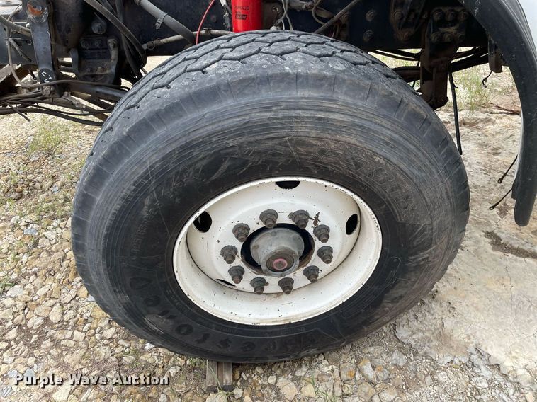 image for item LY9732 2007 Sterling LT9500  sewer jetter truck