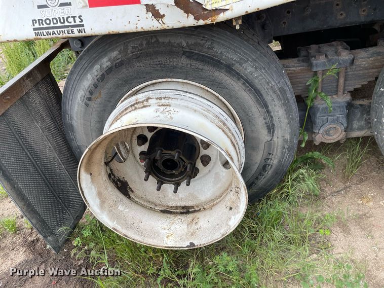 image for item LY9732 2007 Sterling LT9500  sewer jetter truck