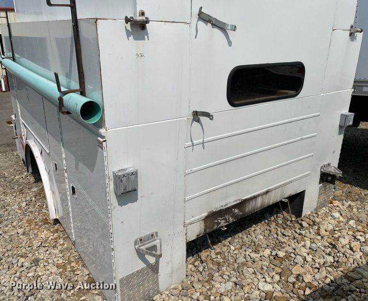 image for item LY9733 Knapheid  service bed