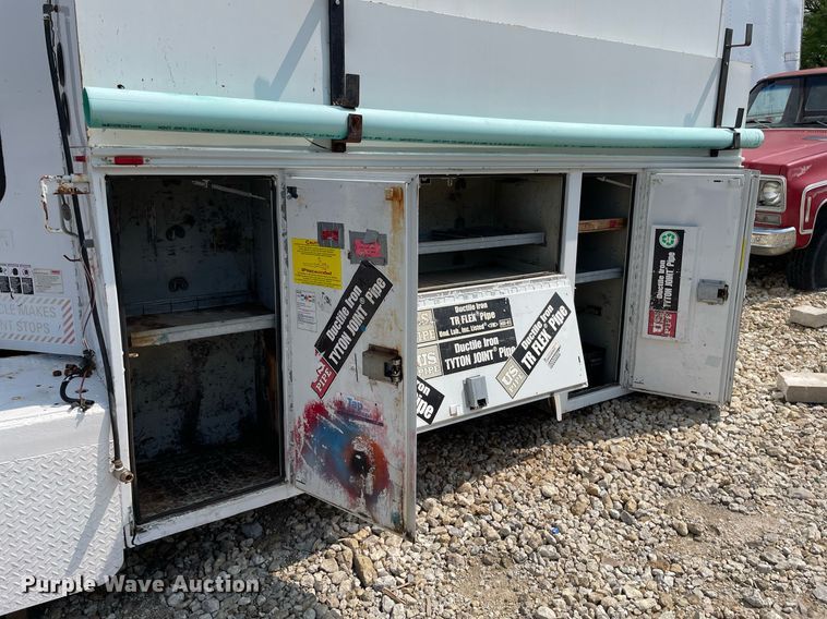 image for item LY9733 Knapheid  service bed