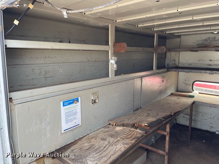 image for item LY9733 Knapheid  service bed