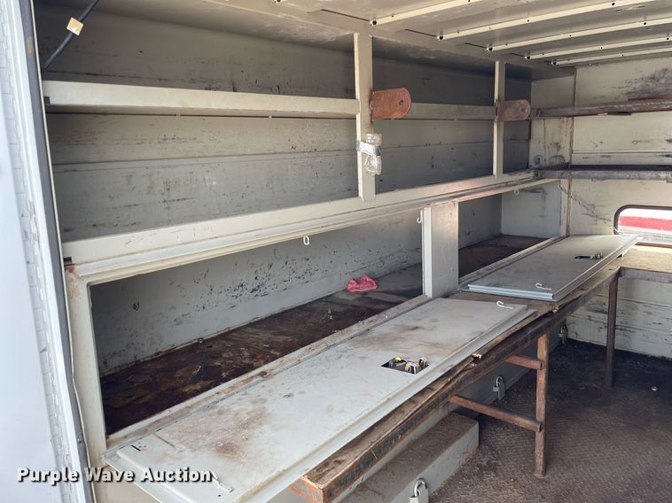 image for item LY9733 Knapheid  service bed