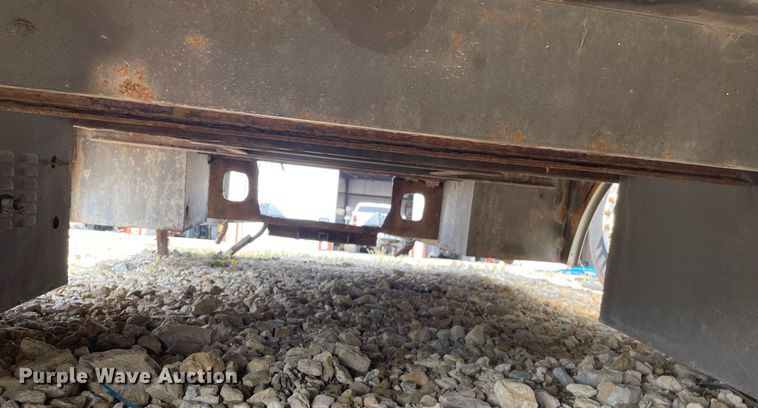 image for item LY9733 Knapheid  service bed