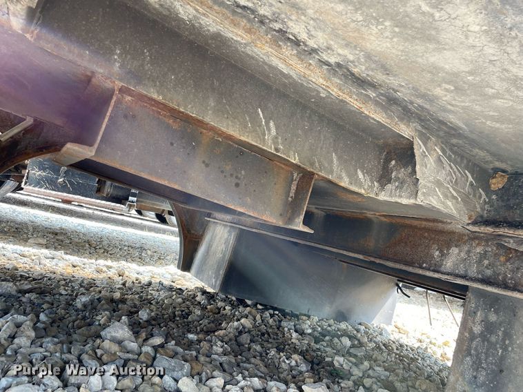 image for item LY9733 Knapheid  service bed