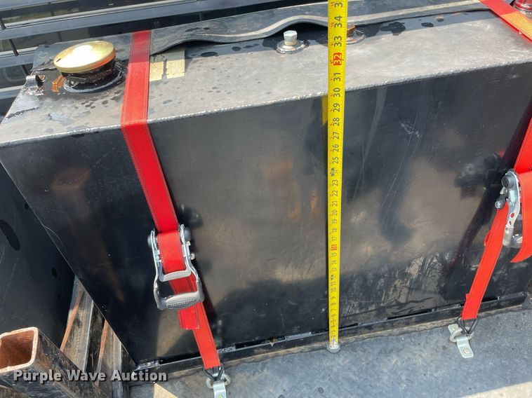 image for item LY9734 2018 Ford F350 Super Duty  Crew Cab utility bed pickup truck