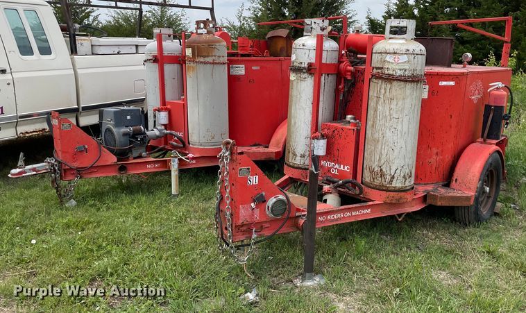 image for item LY9746 (2) Crafco E-Z Pour melter applicators