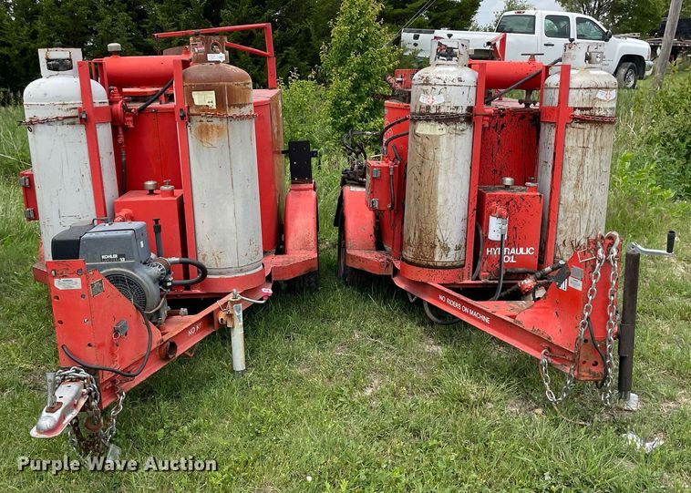 image for item LY9746 (2) Crafco E-Z Pour melter applicators