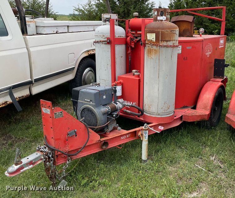 image for item LY9746 (2) Crafco E-Z Pour melter applicators