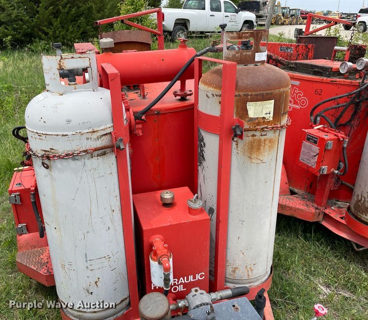 image for item LY9746 (2) Crafco E-Z Pour melter applicators