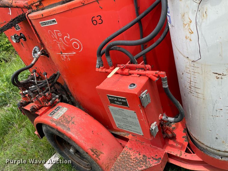 image for item LY9746 (2) Crafco E-Z Pour melter applicators