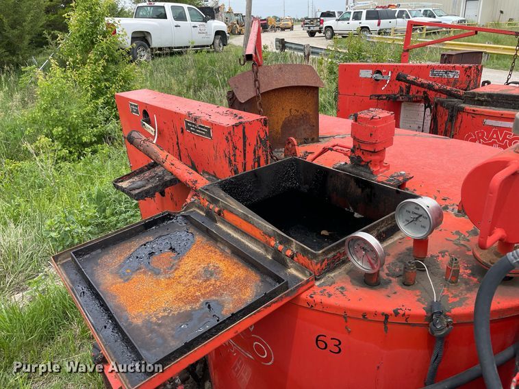 image for item LY9746 (2) Crafco E-Z Pour melter applicators