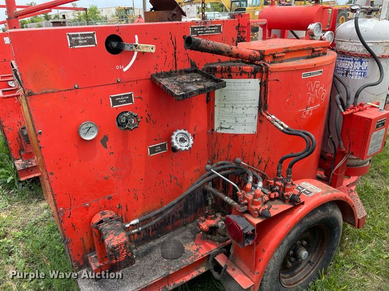 image for item LY9746 (2) Crafco E-Z Pour melter applicators