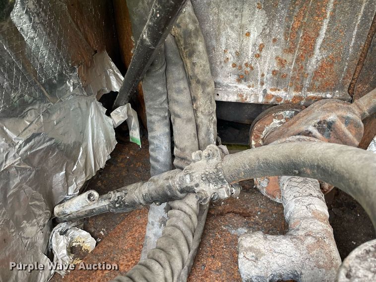 image for item LY9746 (2) Crafco E-Z Pour melter applicators