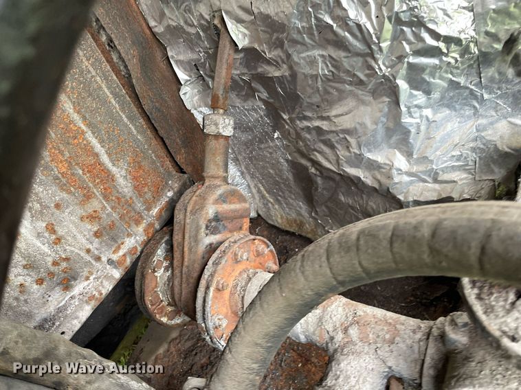 image for item LY9746 (2) Crafco E-Z Pour melter applicators