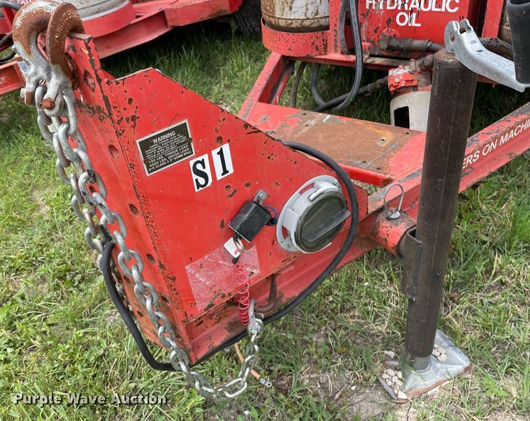 image for item LY9746 (2) Crafco E-Z Pour melter applicators