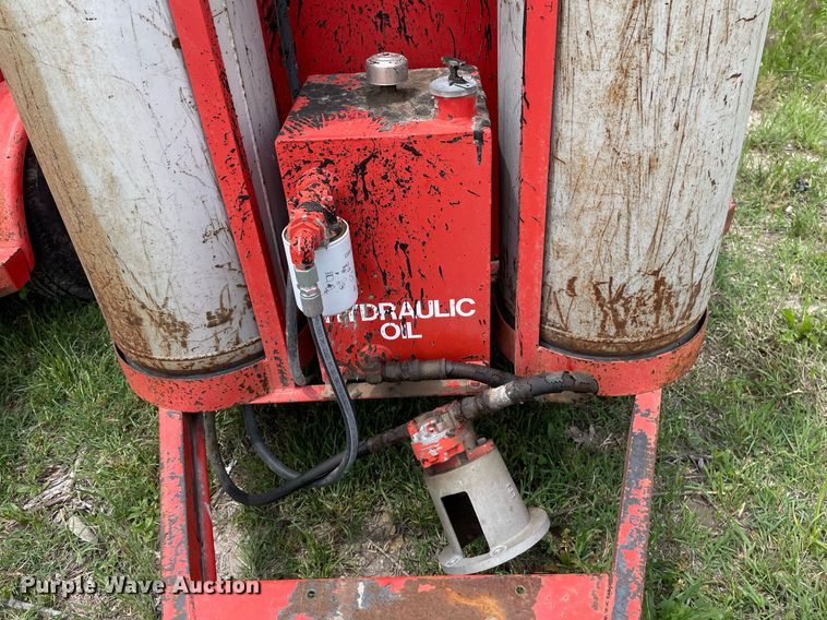 image for item LY9746 (2) Crafco E-Z Pour melter applicators