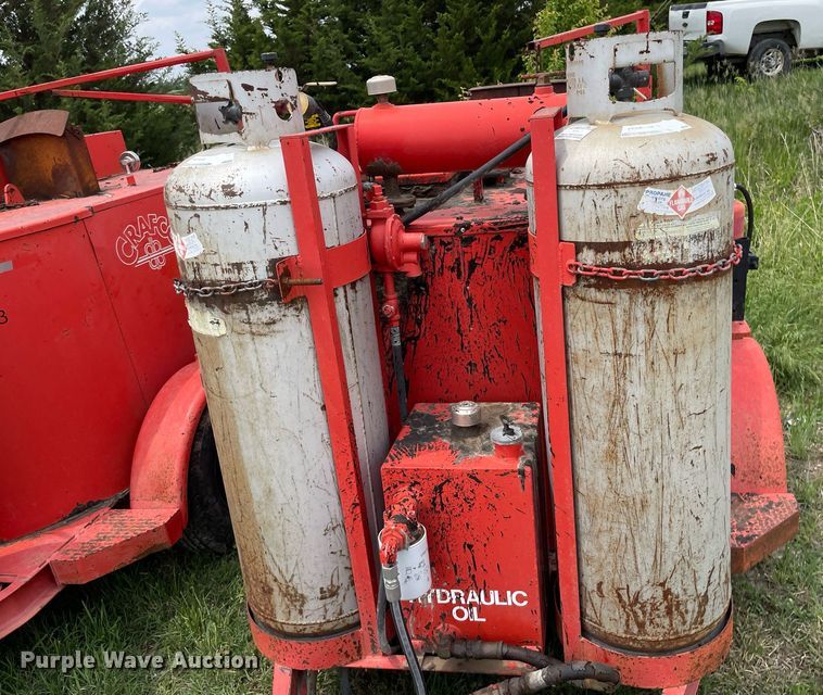 image for item LY9746 (2) Crafco E-Z Pour melter applicators