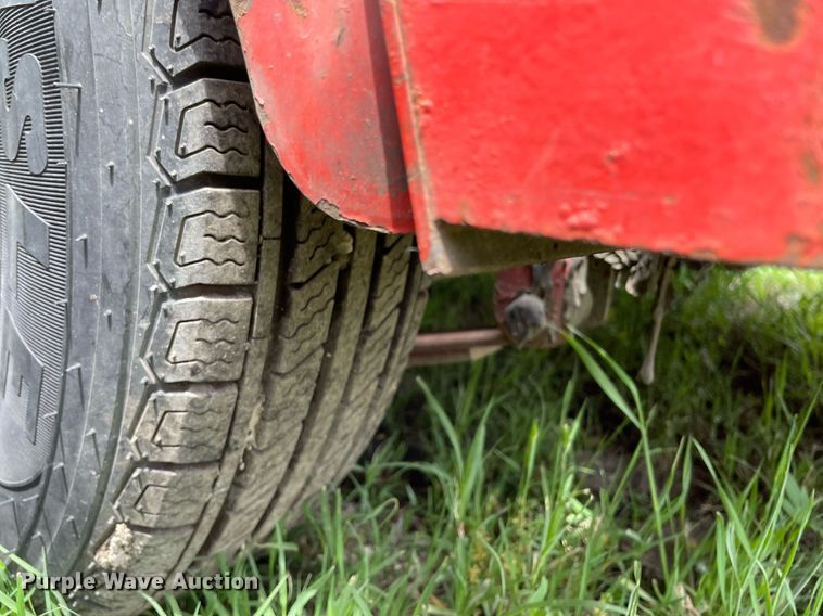 image for item LY9746 (2) Crafco E-Z Pour melter applicators