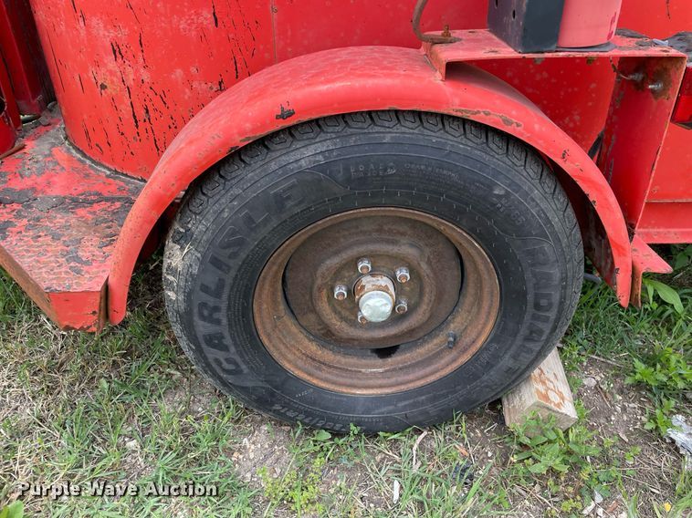 image for item LY9746 (2) Crafco E-Z Pour melter applicators