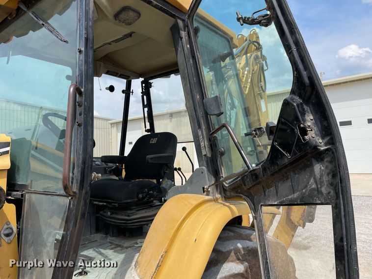 image for item LY9754 1998 Caterpillar 416C  backhoe