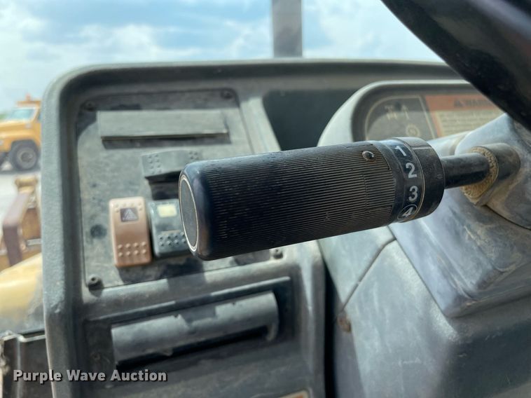 image for item LY9754 1998 Caterpillar 416C  backhoe