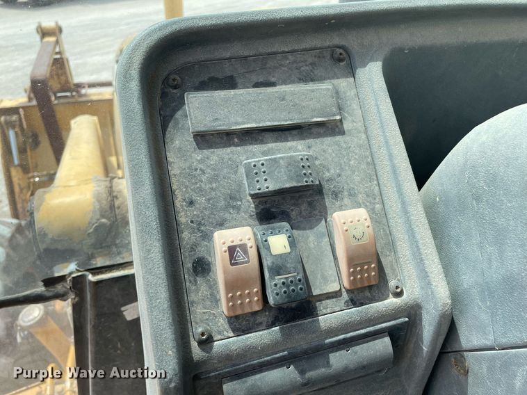 image for item LY9754 1998 Caterpillar 416C  backhoe