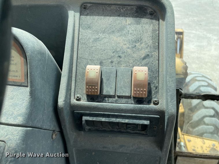 image for item LY9754 1998 Caterpillar 416C  backhoe