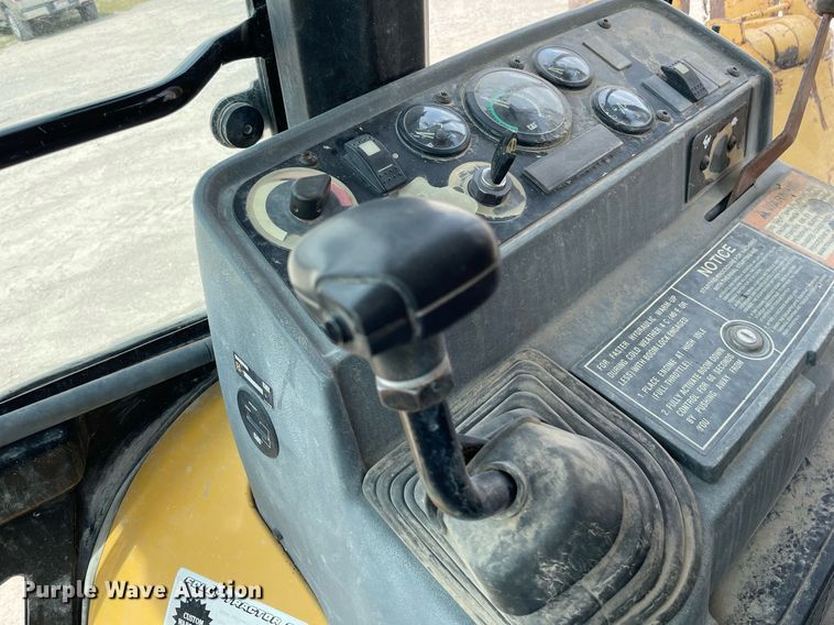 image for item LY9754 1998 Caterpillar 416C  backhoe