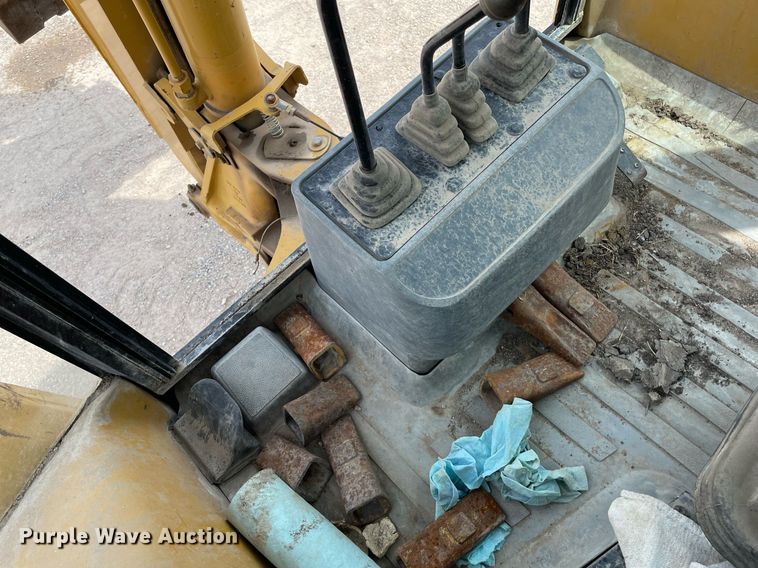 image for item LY9754 1998 Caterpillar 416C  backhoe