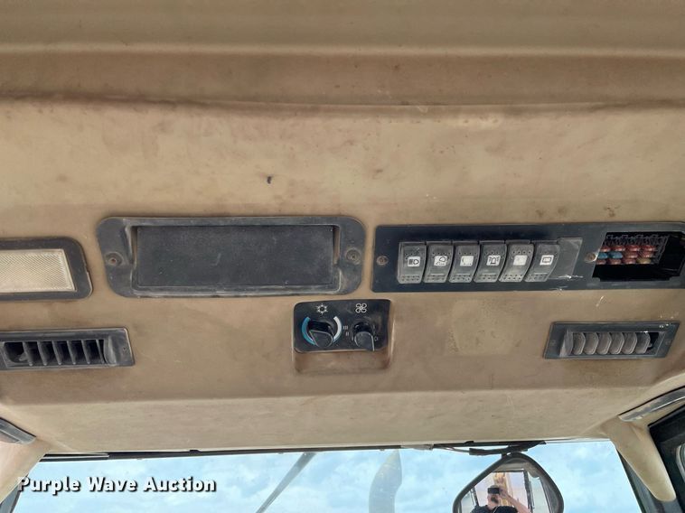 image for item LY9755 1999 Caterpillar 416C  backhoe