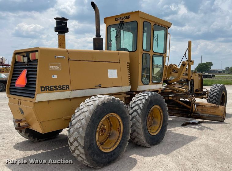 image for item LY9757 1989 Dresser 850  motor grader