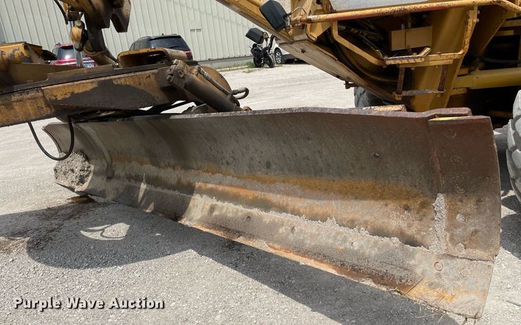 image for item LY9757 1989 Dresser 850  motor grader