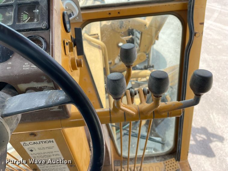 image for item LY9757 1989 Dresser 850  motor grader