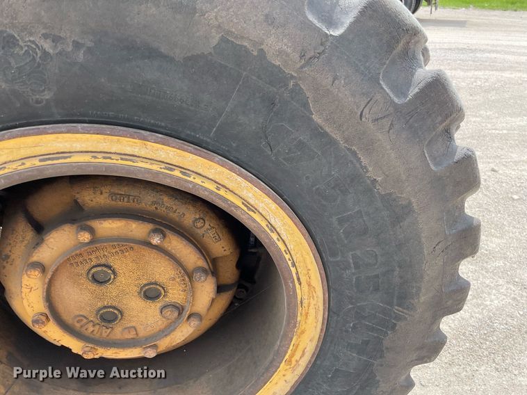 image for item LY9757 1989 Dresser 850  motor grader