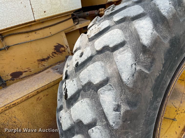 image for item LY9757 1989 Dresser 850  motor grader