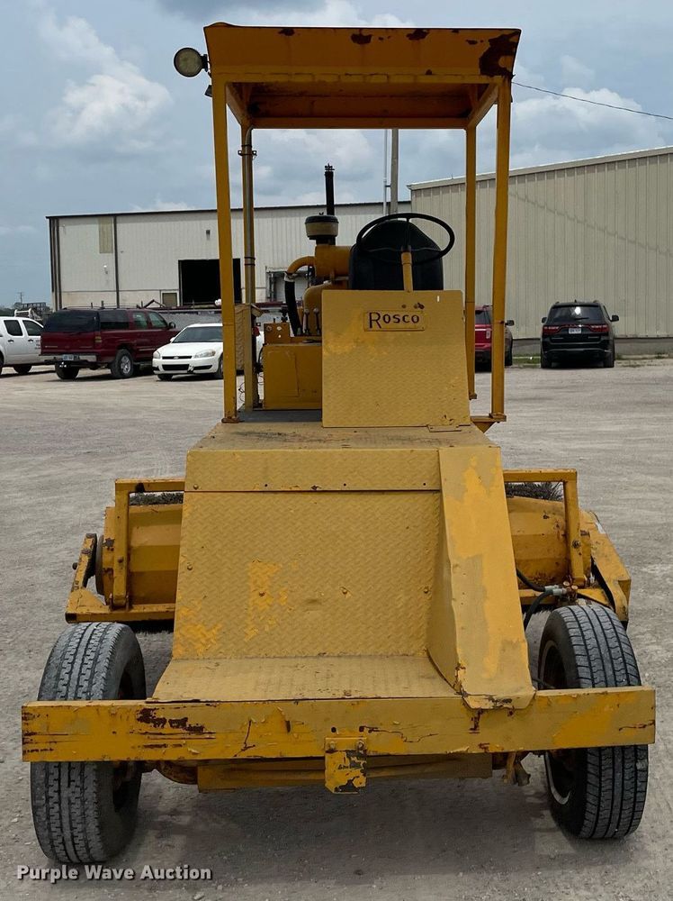 image for item LY9758 Rosco BH7  broom