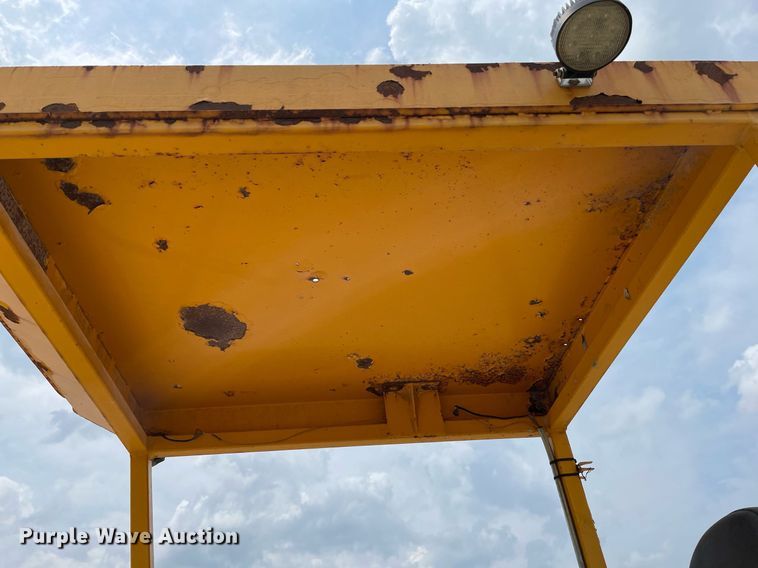 image for item LY9758 Rosco BH7  broom