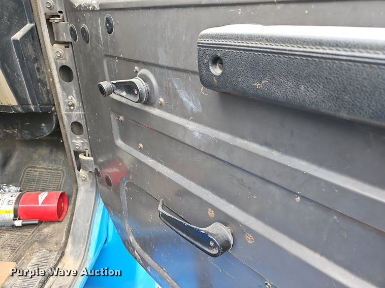 image for item MB9994 1994 International 4700  flatbed truck